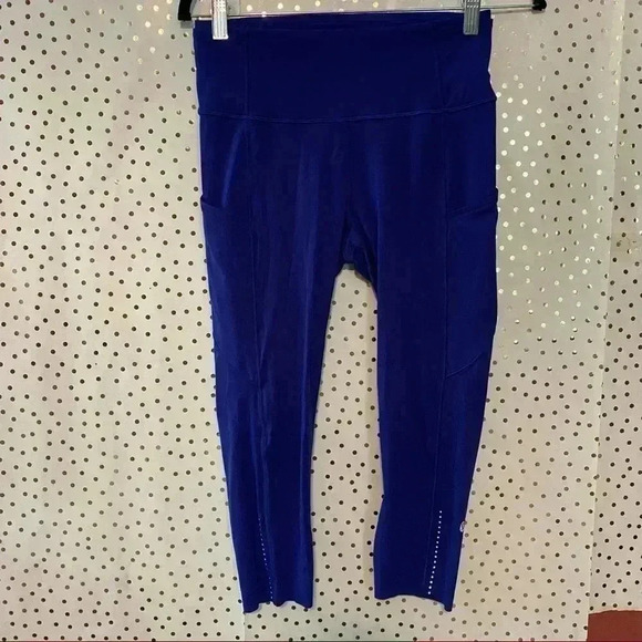 Lululemon Fast and Free Crop II - Picture 1 of 10